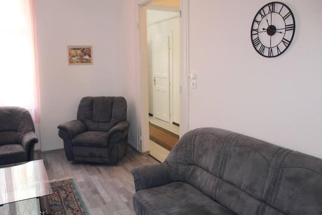 Szeged Apartment Bagian luar foto
