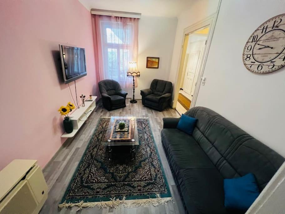 Szeged Apartment Bagian luar foto