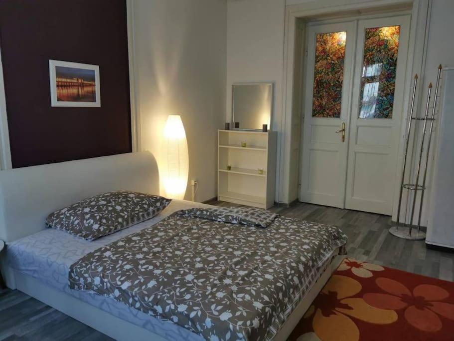 Szeged Apartment Bagian luar foto